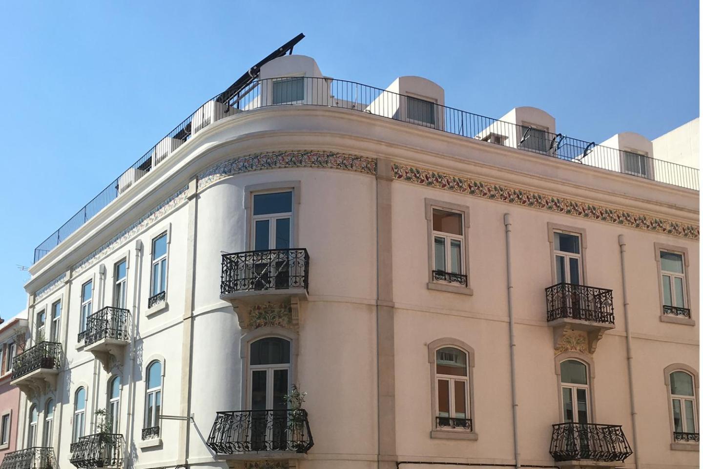Sunny 3Bdr Apartment In Graca By Lovelystay Lisboa Eksteriør bilde