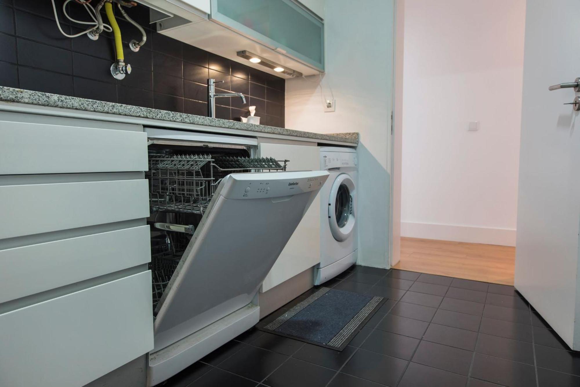 Sunny 3Bdr Apartment In Graca By Lovelystay Lisboa Eksteriør bilde