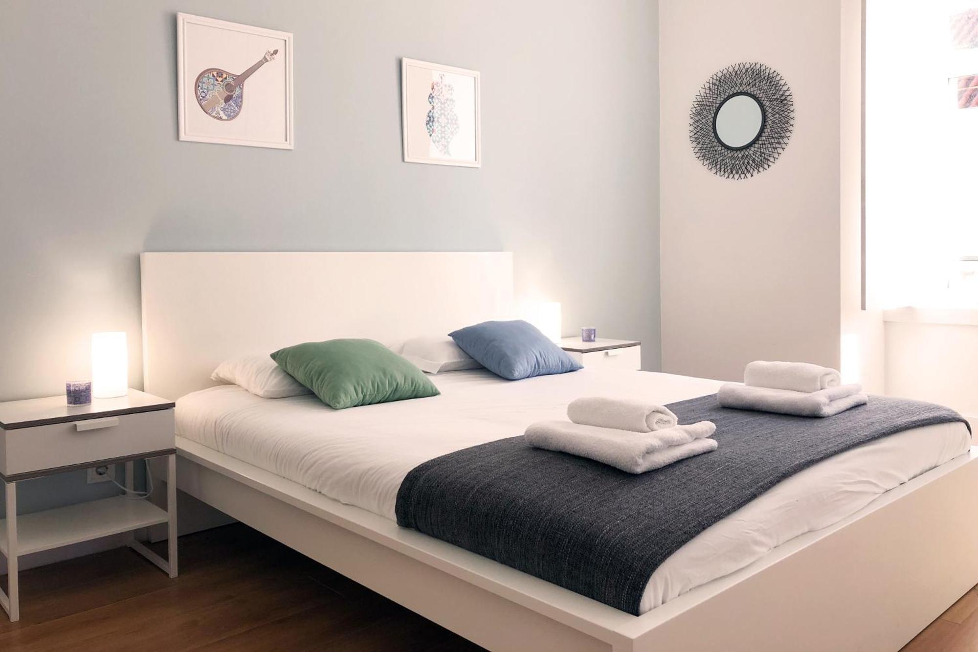 Sunny 3Bdr Apartment In Graca By Lovelystay Lisboa Eksteriør bilde