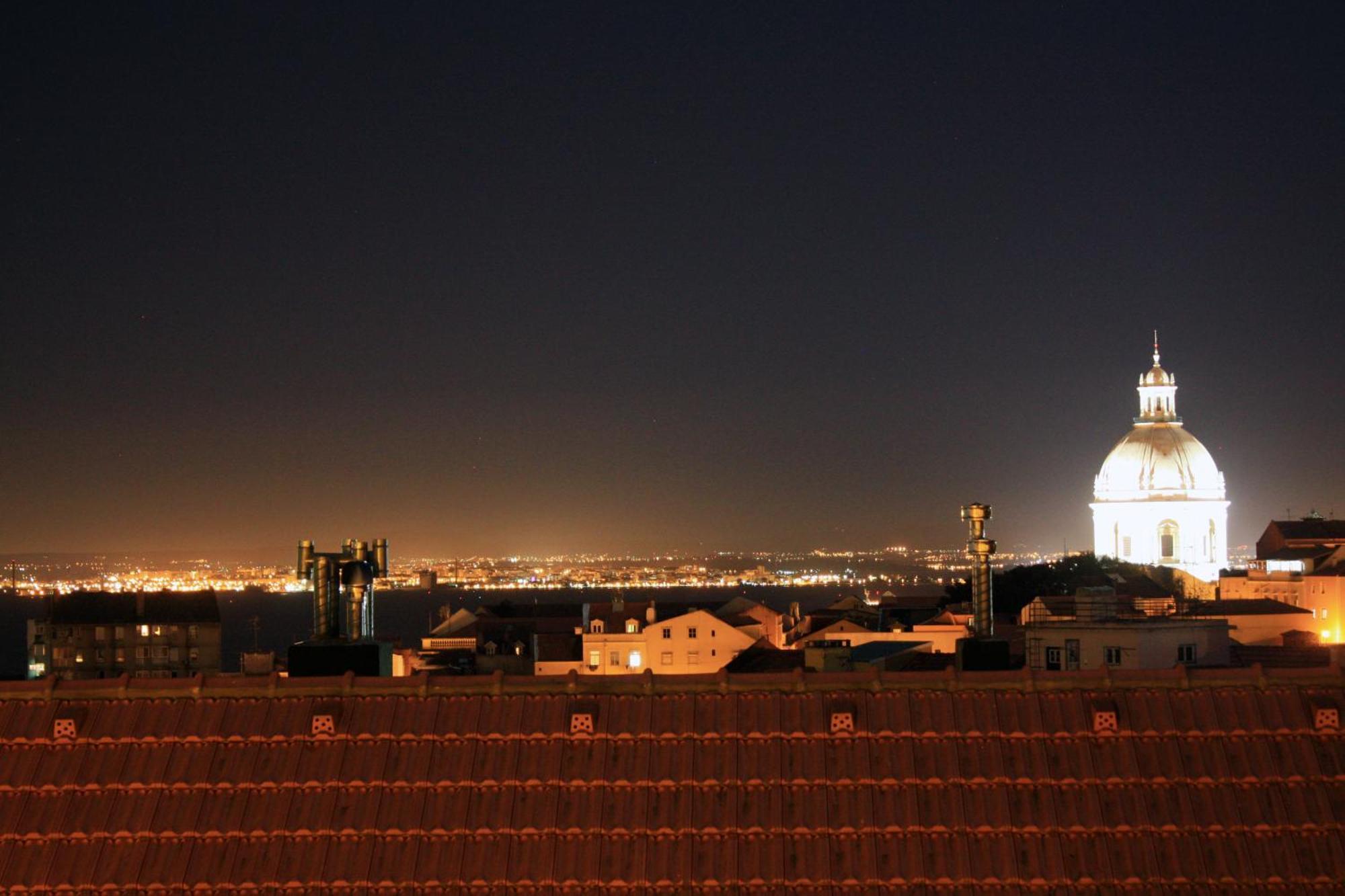 Sunny 3Bdr Apartment In Graca By Lovelystay Lisboa Eksteriør bilde